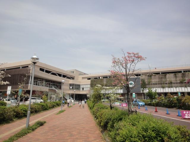 Shopping centre. Is useful day-to-day shopping because it is within walking distance to the ion Town Chikusa (450m 6-minute walk).