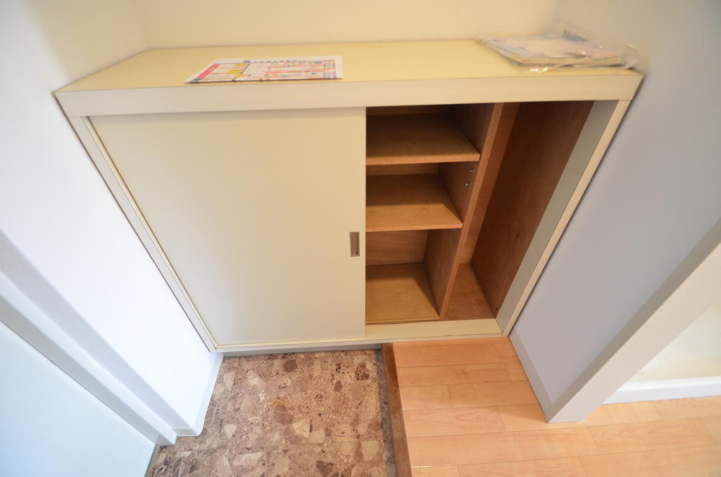 Entrance. Cupboard