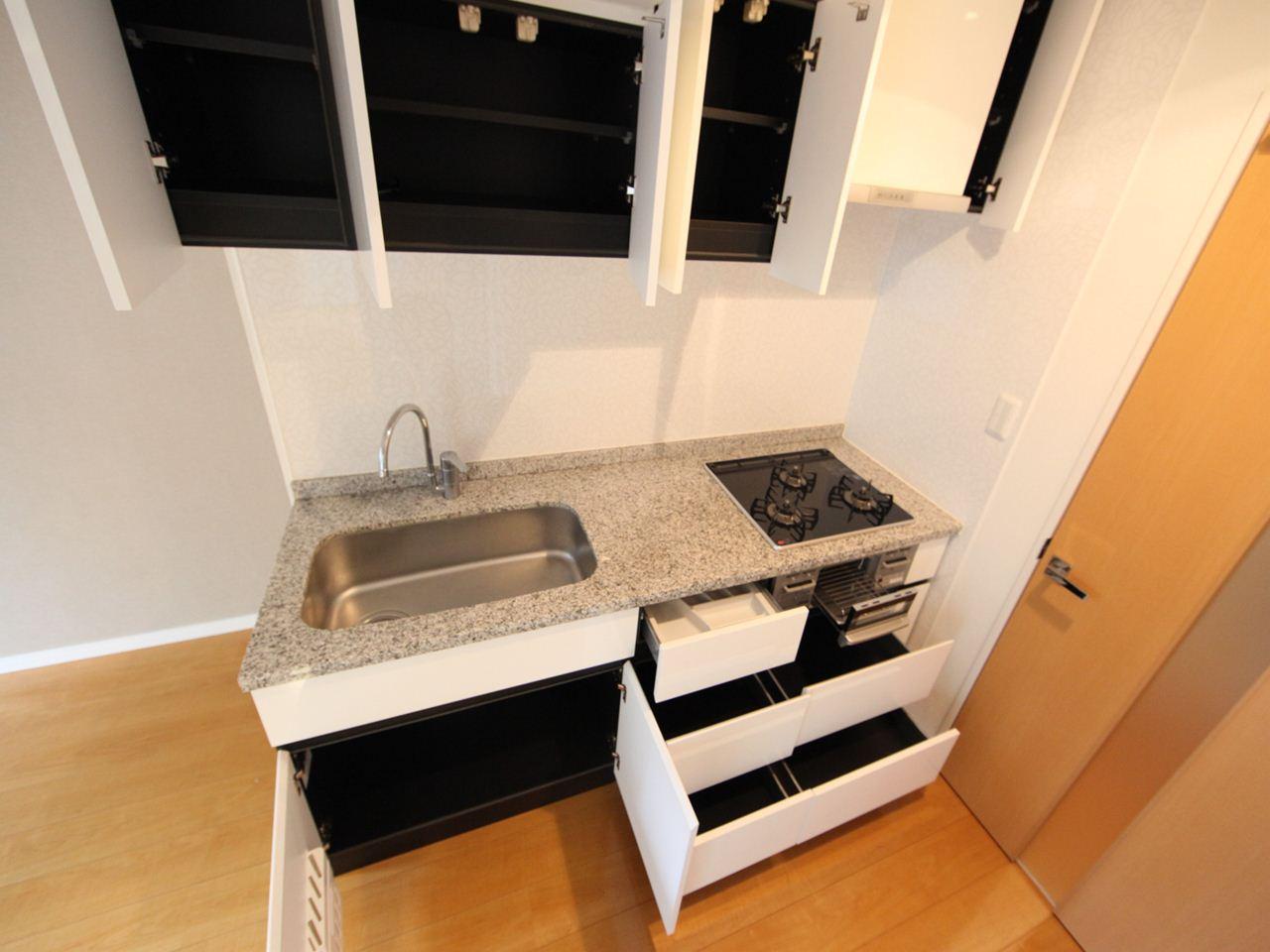 Kitchen. System kitchen (gas 3-burner stove ・ With grill) Storage enhancement