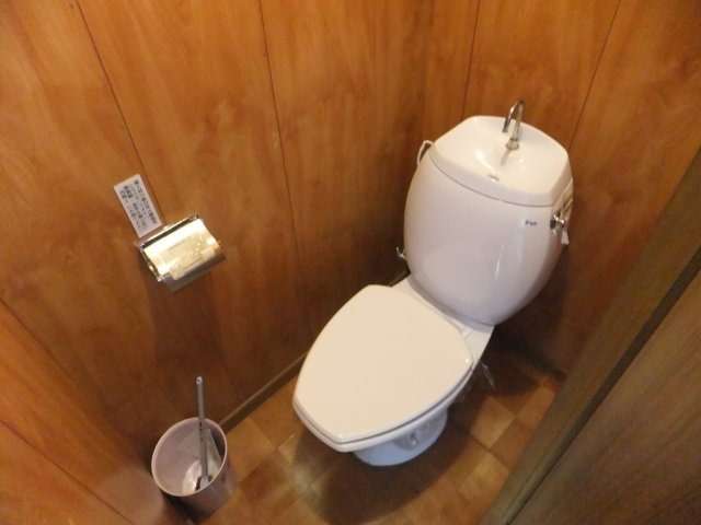 Toilet