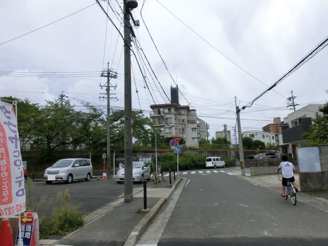 Local photos, including front road. Local (September 2013) Shooting
