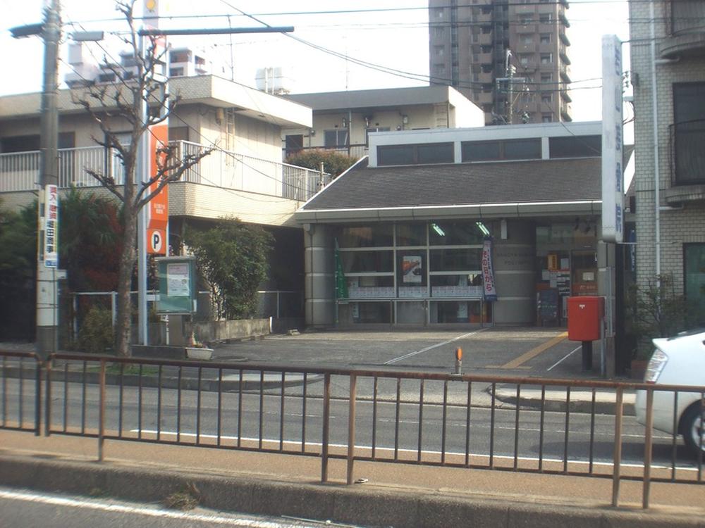 post office. Shirutani 460m until the post office