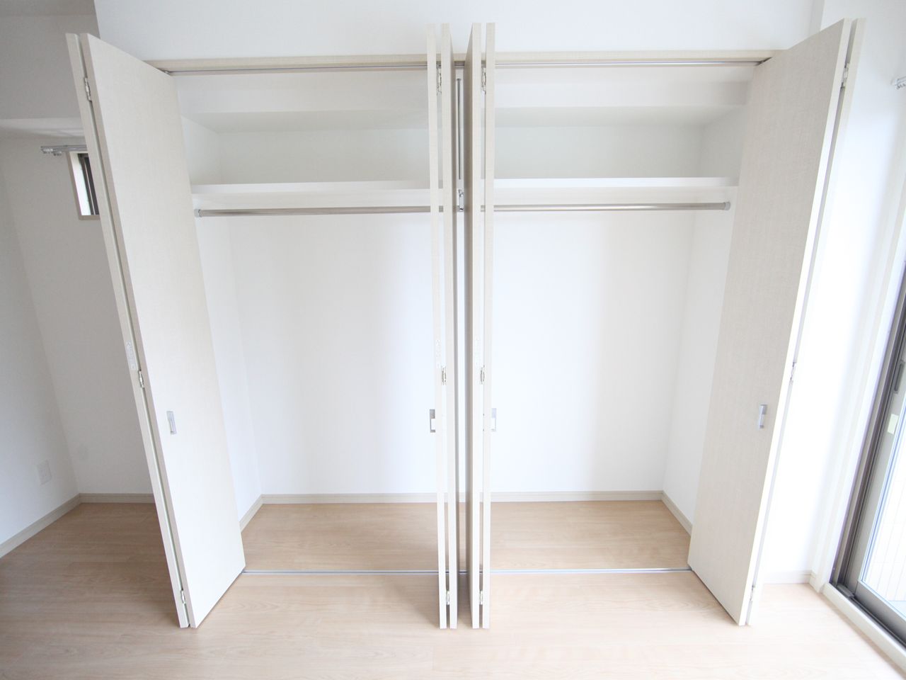 Receipt. Western-style 8.1 Pledge spacious closet (storage rich have)