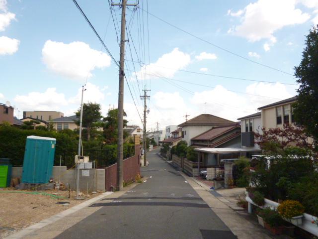 Local photos, including front road. Frontal road 2013 September 9 shooting