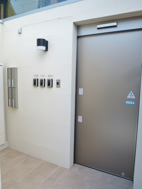 Entrance. ☆ Entrance (sensor type auto lock) ☆
