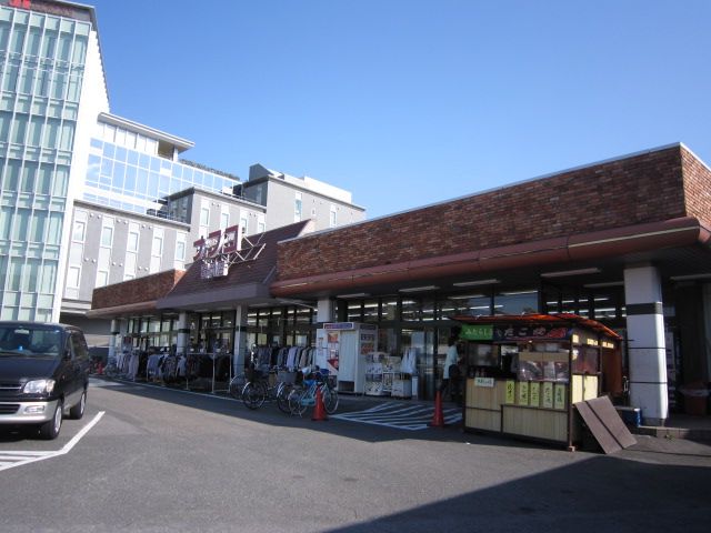 Supermarket. Nafuko until the (super) 490m