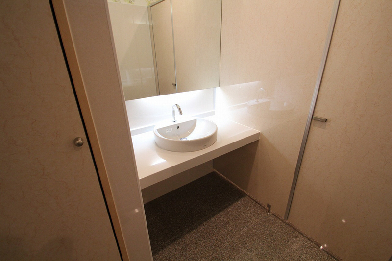 Washroom. Basin on the first floor ・ There is a toilet.