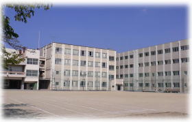 Primary school. 400m to Nagoya City Tatsuta fee elementary school (elementary school)