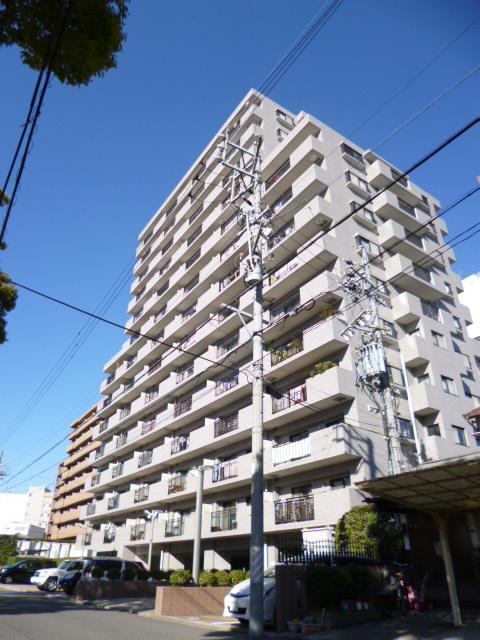 Local appearance photo. Local (12 May 2013) Shooting