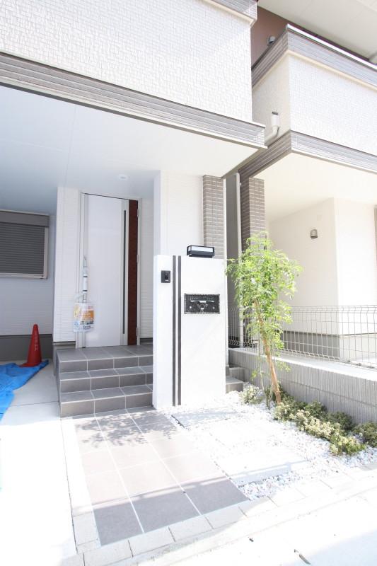 Local appearance photo. C Building Entrance