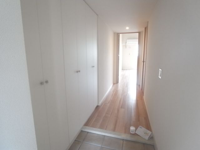 Other room space. Corridor passing from the front door to the living room