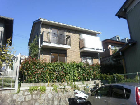 Building appearance. It is a popular maisonette ☆ 