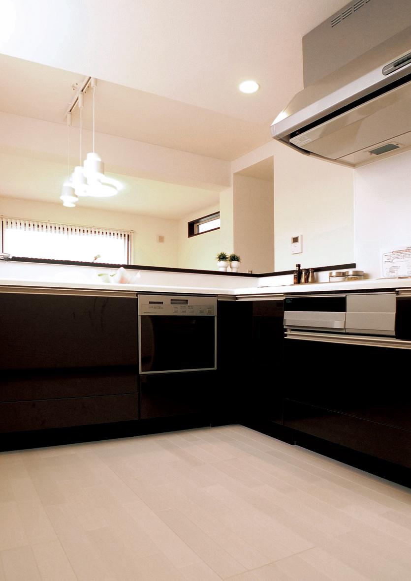 Same specifications photo (kitchen). Adopt a face-to-face kitchen that can cook while overlooking the whole LDK. Dishwasher, Water purifier is also standard specification.