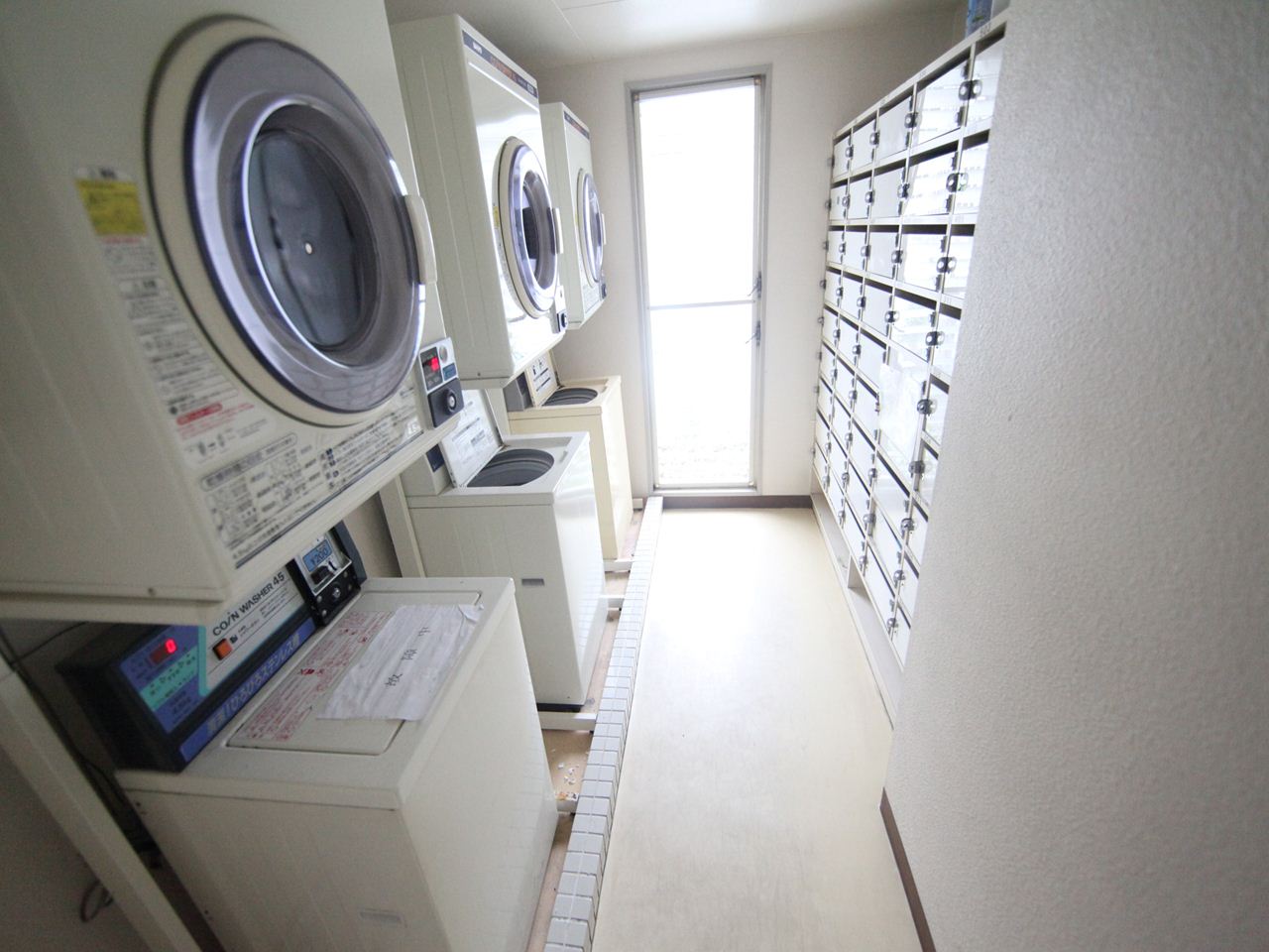 Other common areas. With coin-operated laundry