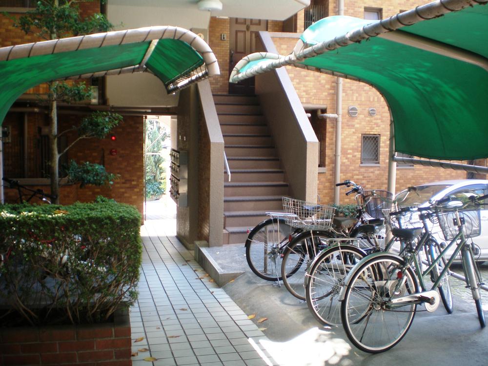Other common areas. Bicycle (monthly 200 yen / One)
