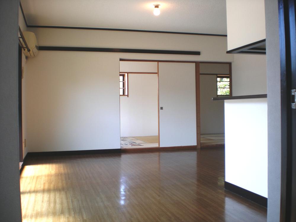 Living. LDK about 15 Pledge