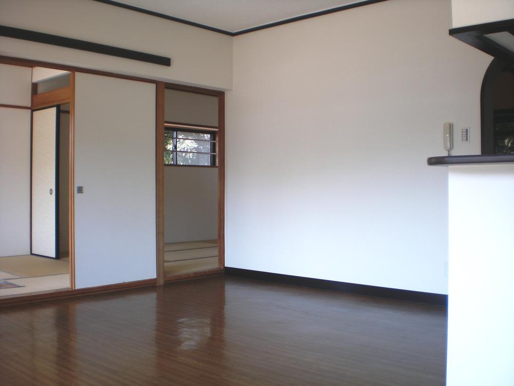 Living. LDK about 15 Pledge