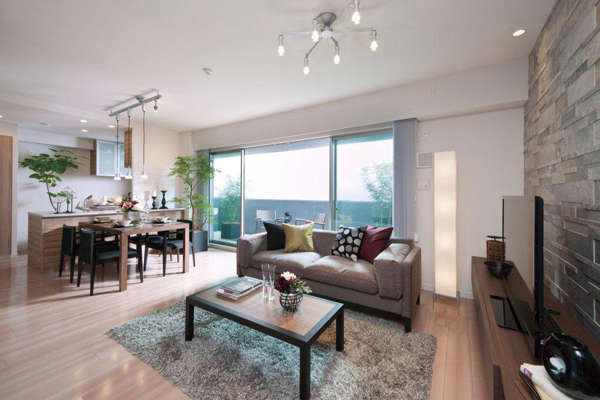 Living.  [living ・ dining] Space of Sunny wrap a warm family. High-quality space and abundant natural light of the commitment, Gently wraps the family (C type model room)