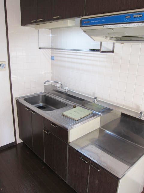 Kitchen. 2 lot gas stoves correspondence