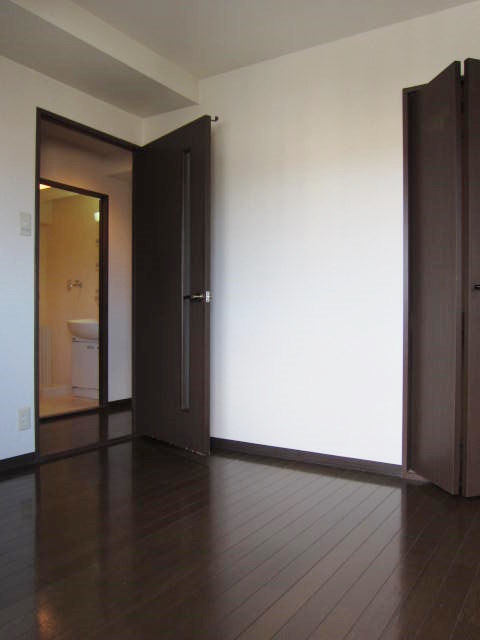 Other room space. Western style room