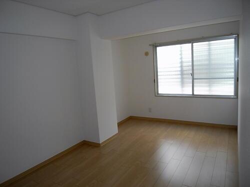 Non-living room. Western-style 1