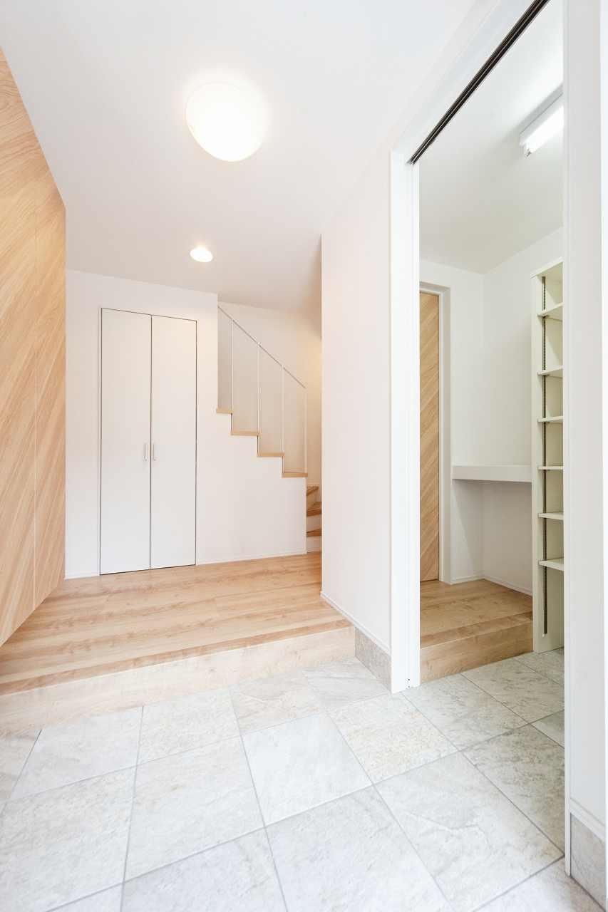 Entrance. Subjected to modern tile in foyer, To luxury specifications. Featuring a large capacity storage space of 2.9 sq m.