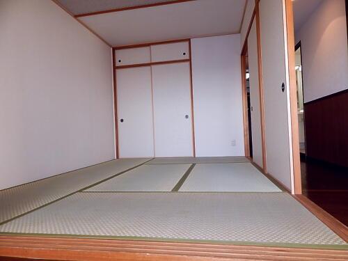 Non-living room. Japanese-style room, TatamiCho Kawasumi