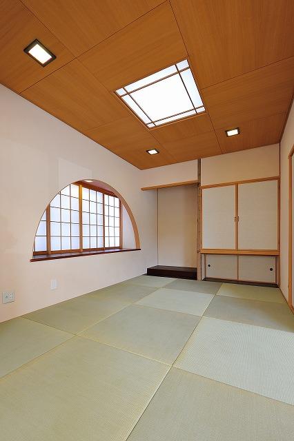 Non-living room. Japanese-style space with a calm of the traditional formula