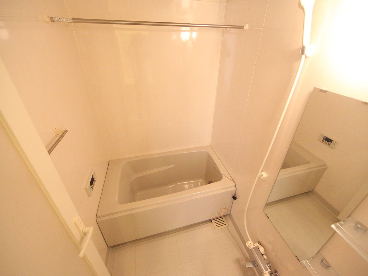 Bath. Bathroom (reheating ・ With bathroom heating dryer)