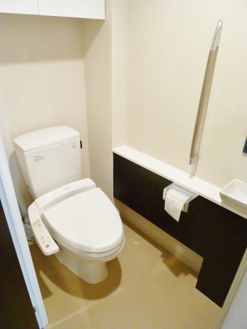 Toilet.  ☆ Toilet (with washlet) ☆ 