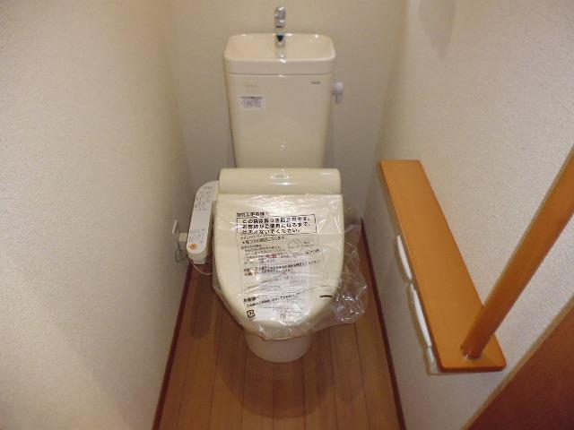 Toilet. 2013.12.5 shooting