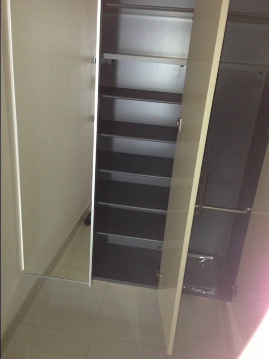 Entrance. Also it comes with a full-length mirror!