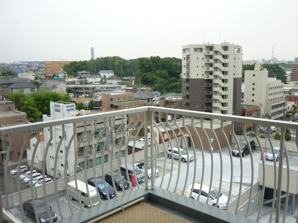 View photos from the dwelling unit. Great location can enjoy night view!