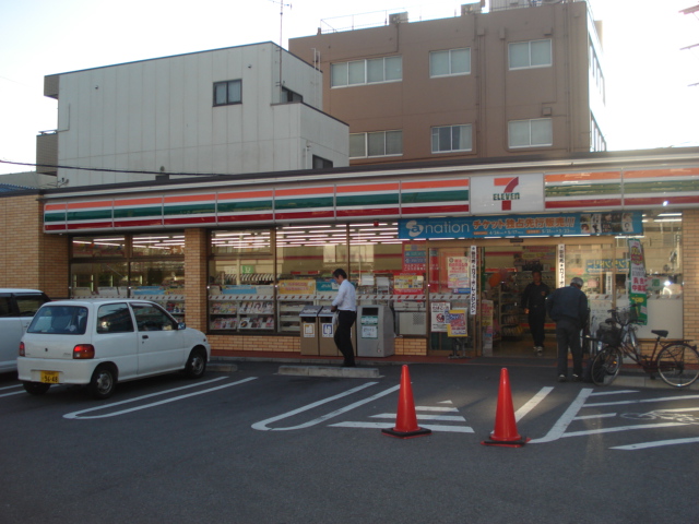 Convenience store. Seven-Eleven Nagoya Imaikeminami store up (convenience store) 200m