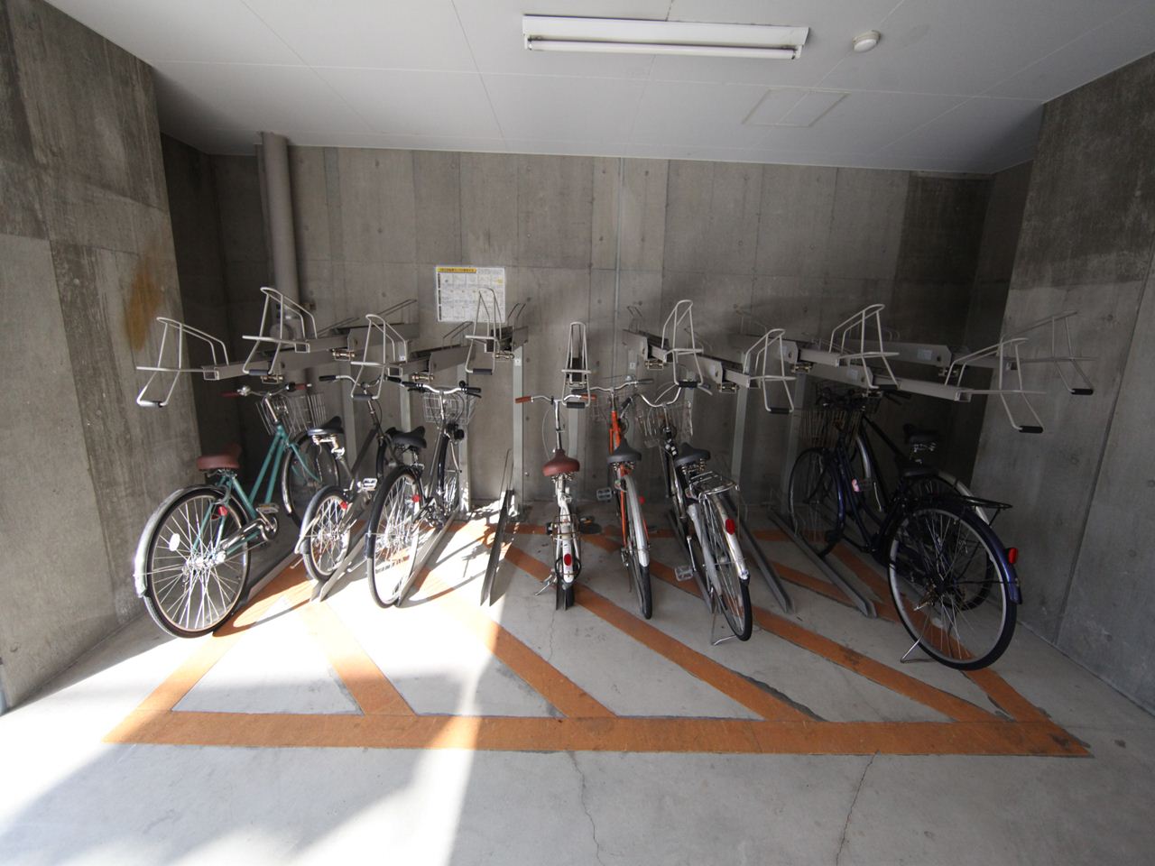 Other common areas. Bicycle equipped