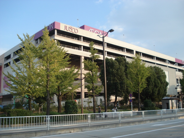 Shopping centre. 562m until ion Nagoya Dome before store (shopping center)