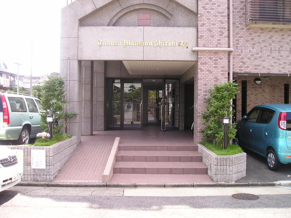 Entrance. Subway Sakura-dori Line Fukiage Station walk about 8 minutes