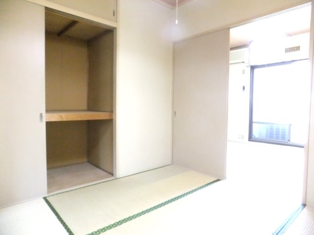 Other room space