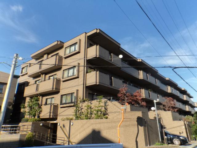 Local appearance photo. Local (11 May 2013) Shooting