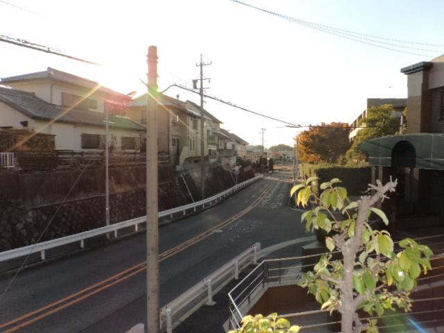 View photos from the dwelling unit. View from the site (November 2013) Shooting