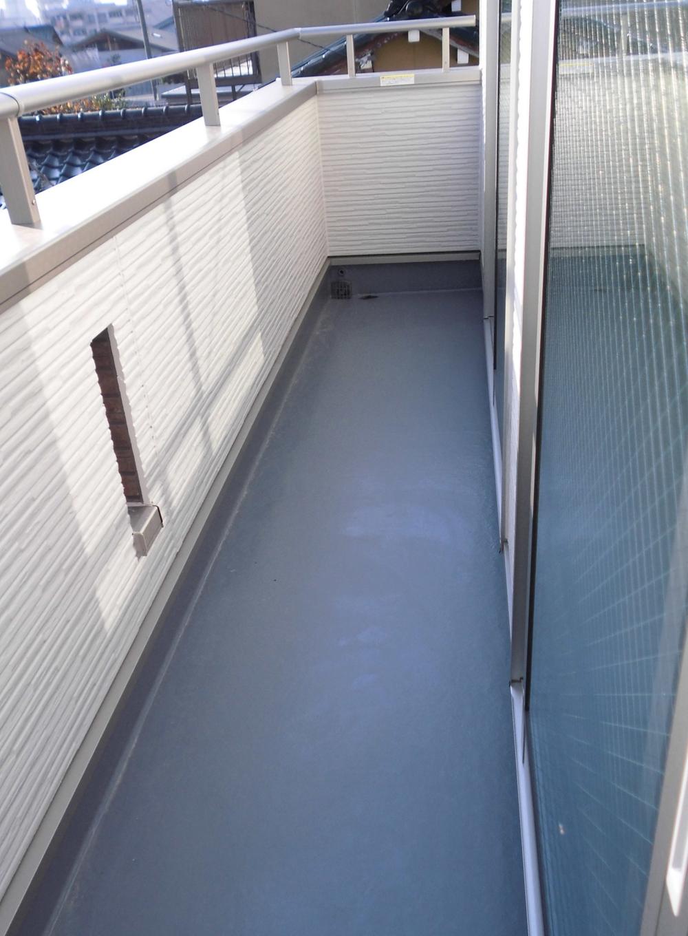 Balcony. Same specifications