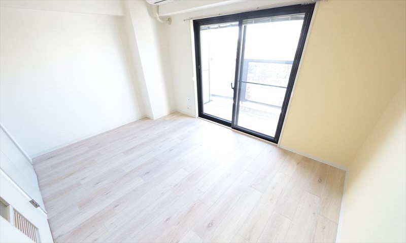 Other room space. Western-style 6 Pledge You can consumer electronics available.