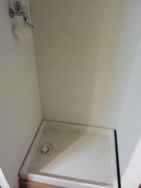 Other Equipment. Indoor Laundry Storage