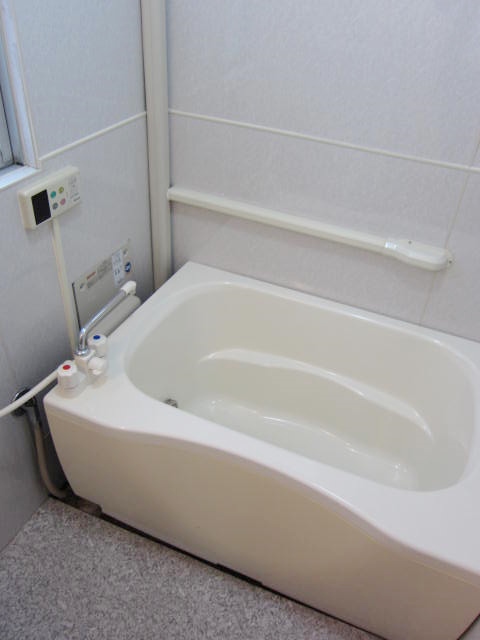 Bath. Bathroom With reheating function