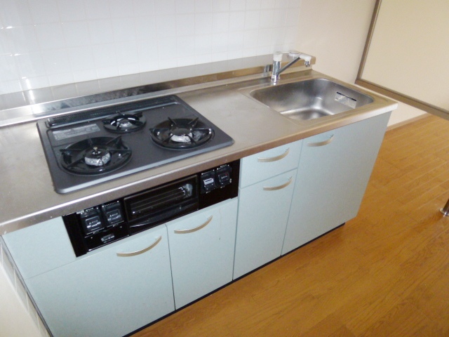 Kitchen. Gas 3-neck system Kitchen ☆