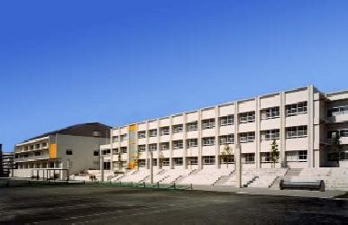 Junior high school. Chikusa stand 1140m up to junior high school (junior high school)