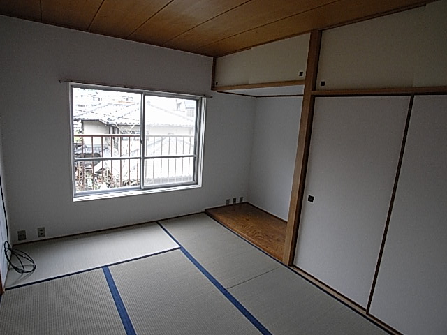 Other. Japanese-style room 6 quires, It comes with alcove. 