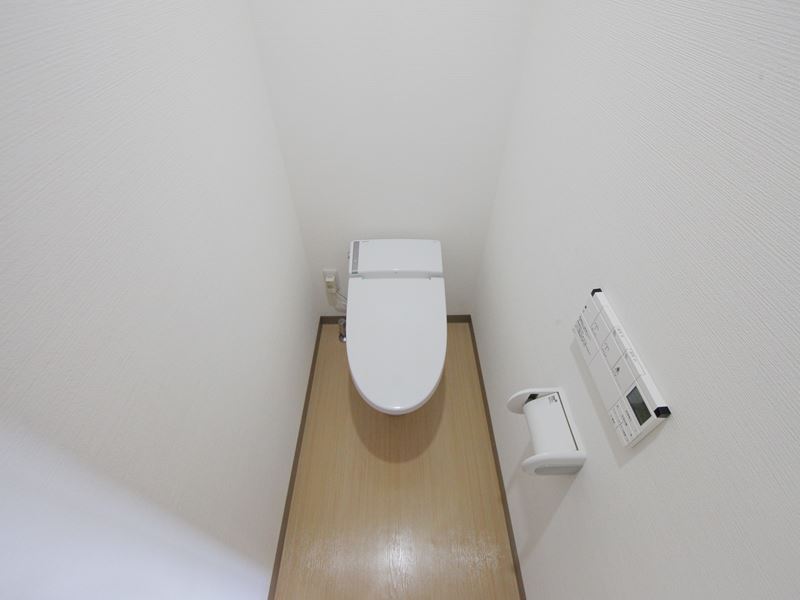 Toilet. With warm water washing toilet seat