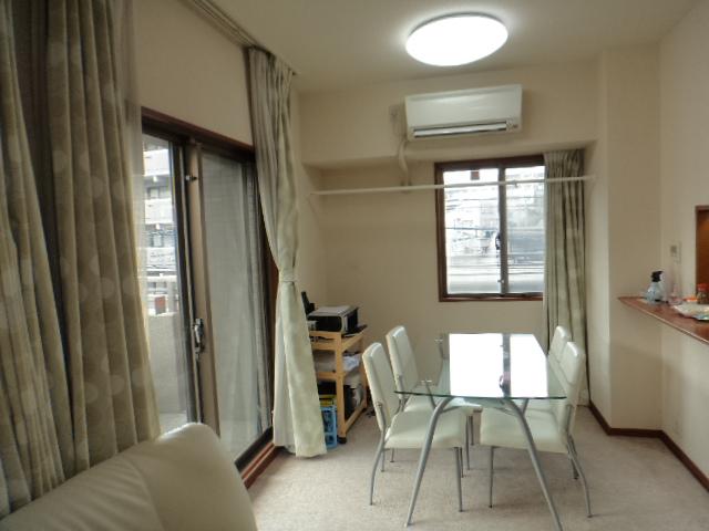 Living. Indoor (12 May 2013) Shooting