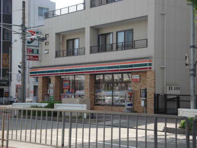 Convenience store. Seven-Eleven Nagoya Imaike 2-chome up (convenience store) 345m